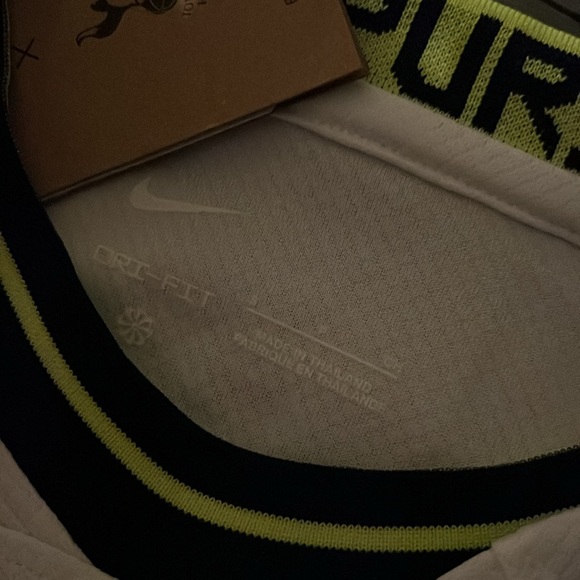 Kane #10 Tottenham 2023 Small Home White Soccer Jersey - Picture 6 of 6